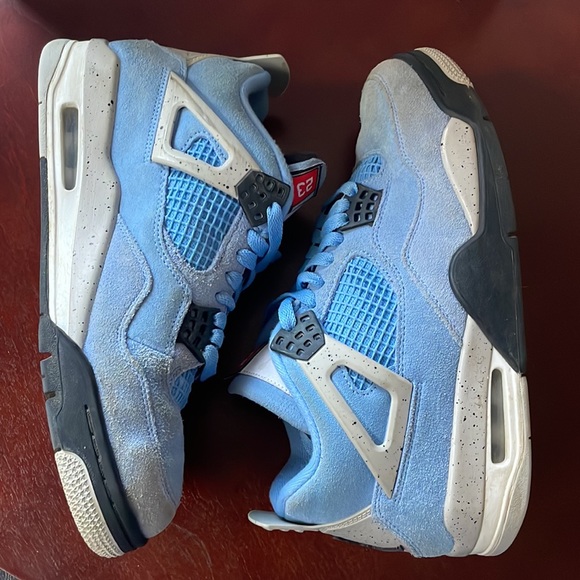 Air Jordan 4 Retro University Blue - Picture 4 of 10
